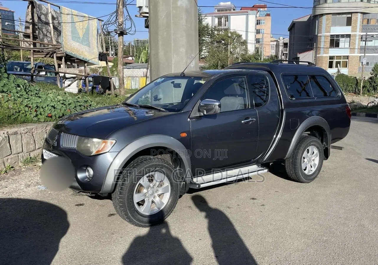 Mitsubishi L200 2006 Black