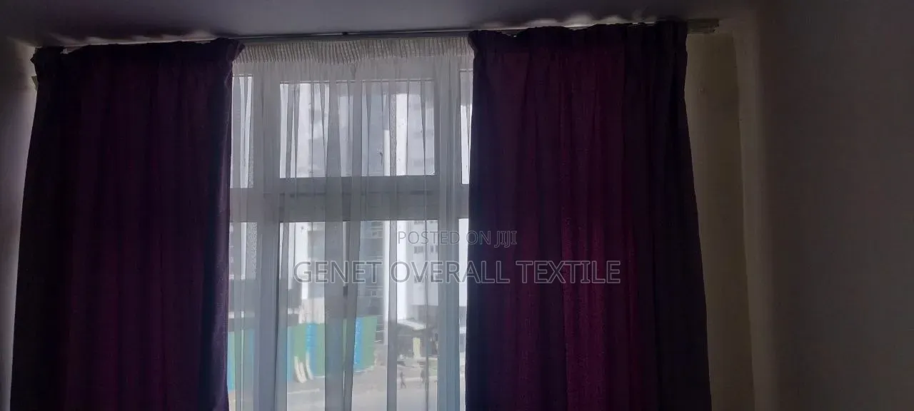 Curtain መጋረጆች