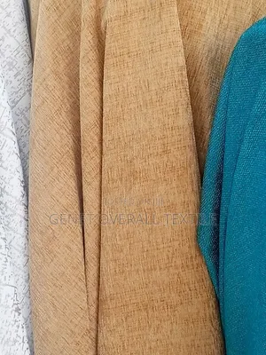 Curtain መጋረጆች