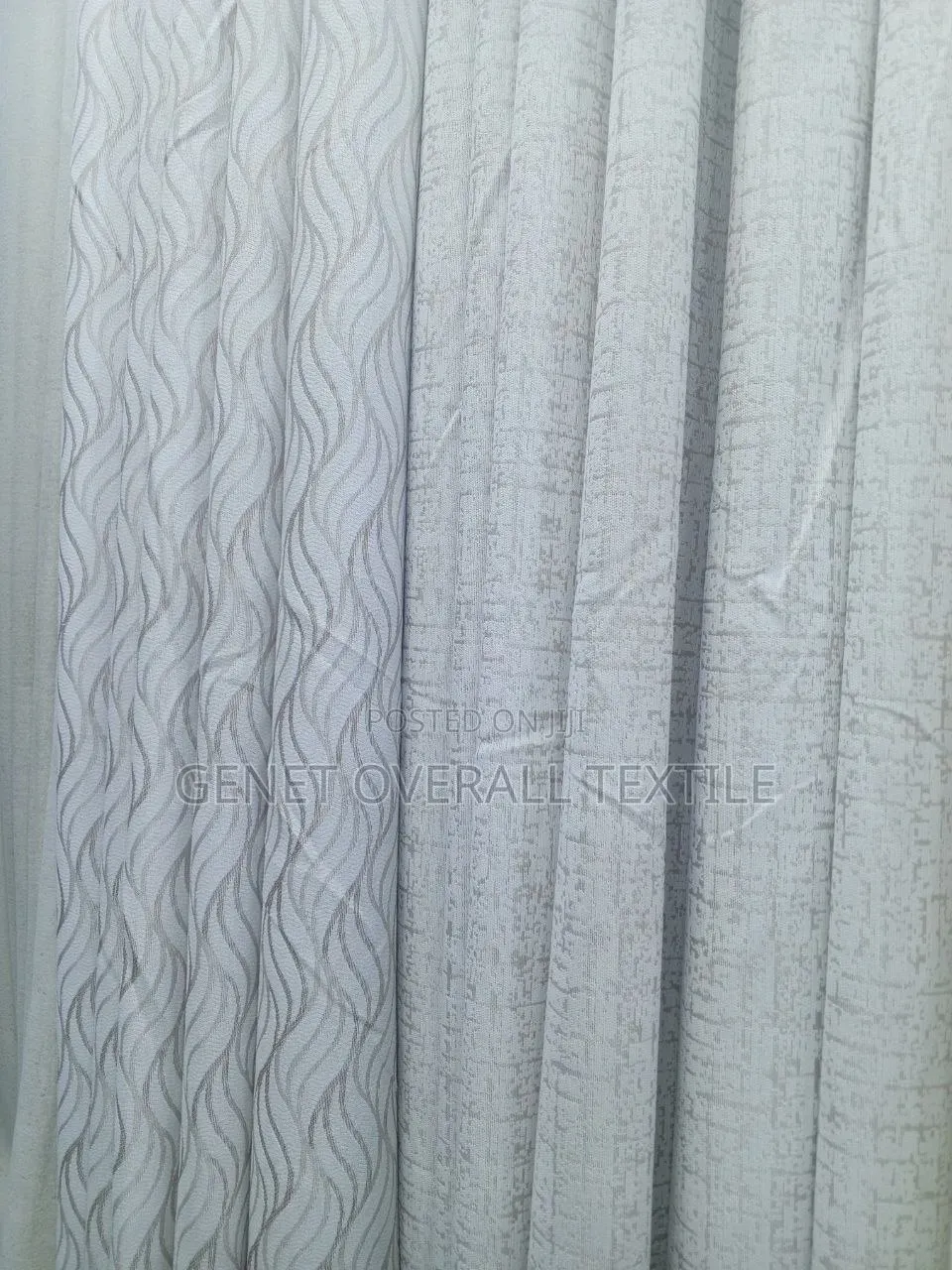 Curtain መጋረጆች