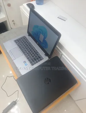 Laptop HP EliteBook 840 G2 8GB Intel Core i5 SSD 1T