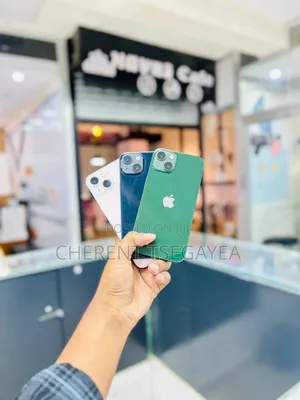 Apple iPhone 13 128 GB