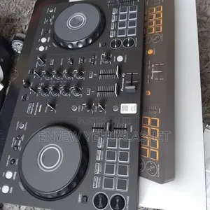 Dj Mixer Flx4