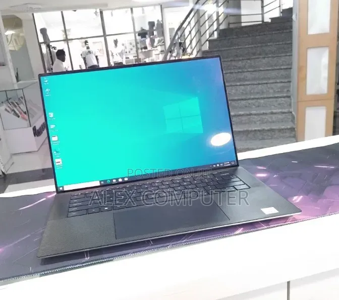 New Laptop Dell XPS 15 16GB Intel Core i7 SSD 512GB