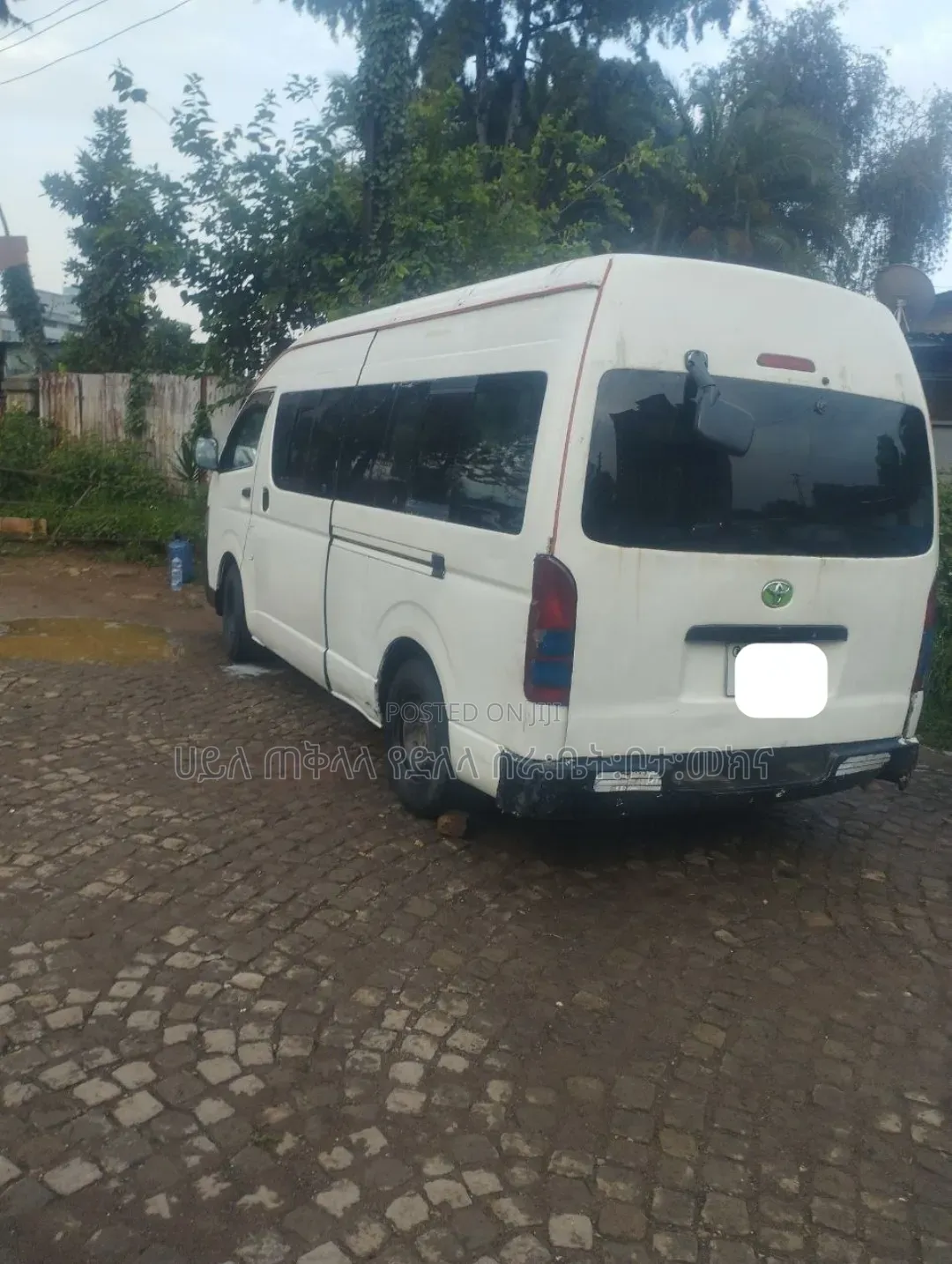 Toyota HiAce 2006 White