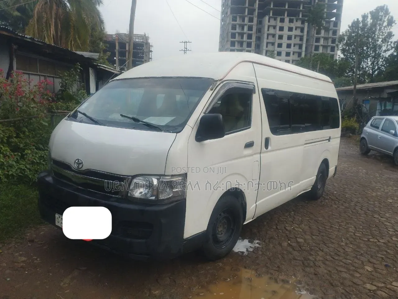 Toyota HiAce 2006 White