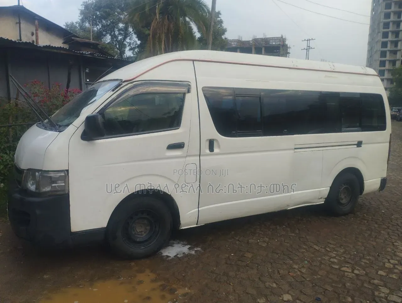 Toyota HiAce 2006 White