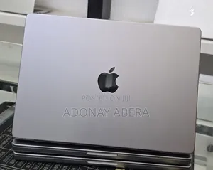 New Laptop Apple MacBook 32GB SSD 512GB