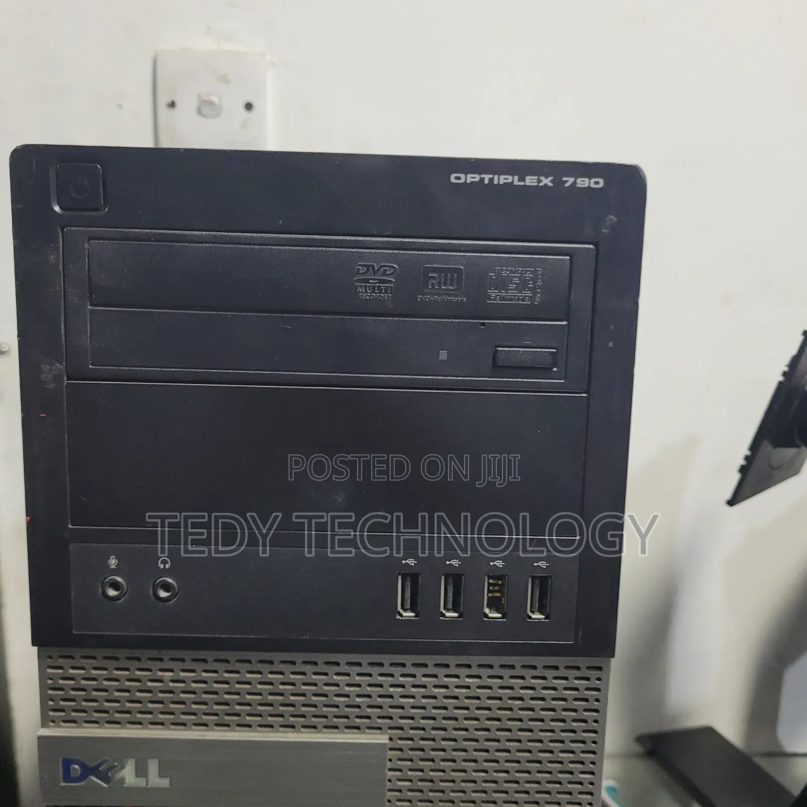Desktop Computer Dell OptiPlex 790 4GB Intel Core i5 HDD 500GB