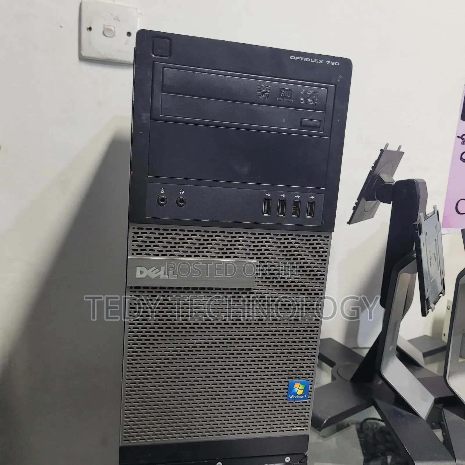 Desktop Computer Dell OptiPlex 790 4GB Intel Core i5 HDD 500GB