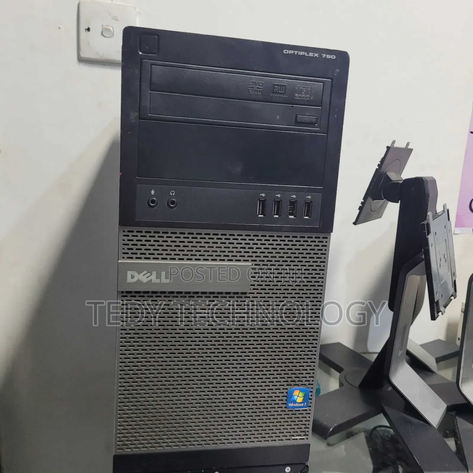 Desktop Computer Dell OptiPlex 790 4GB Intel Core i5 HDD 500GB