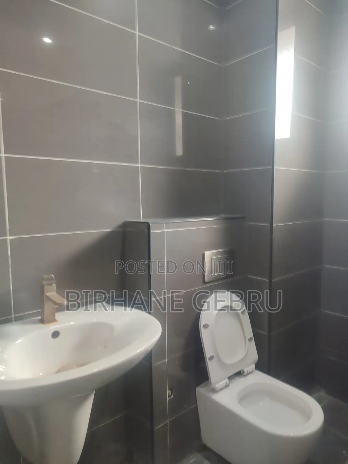 3bdrm Apartment in Luxury Apartiment, Bole for rent