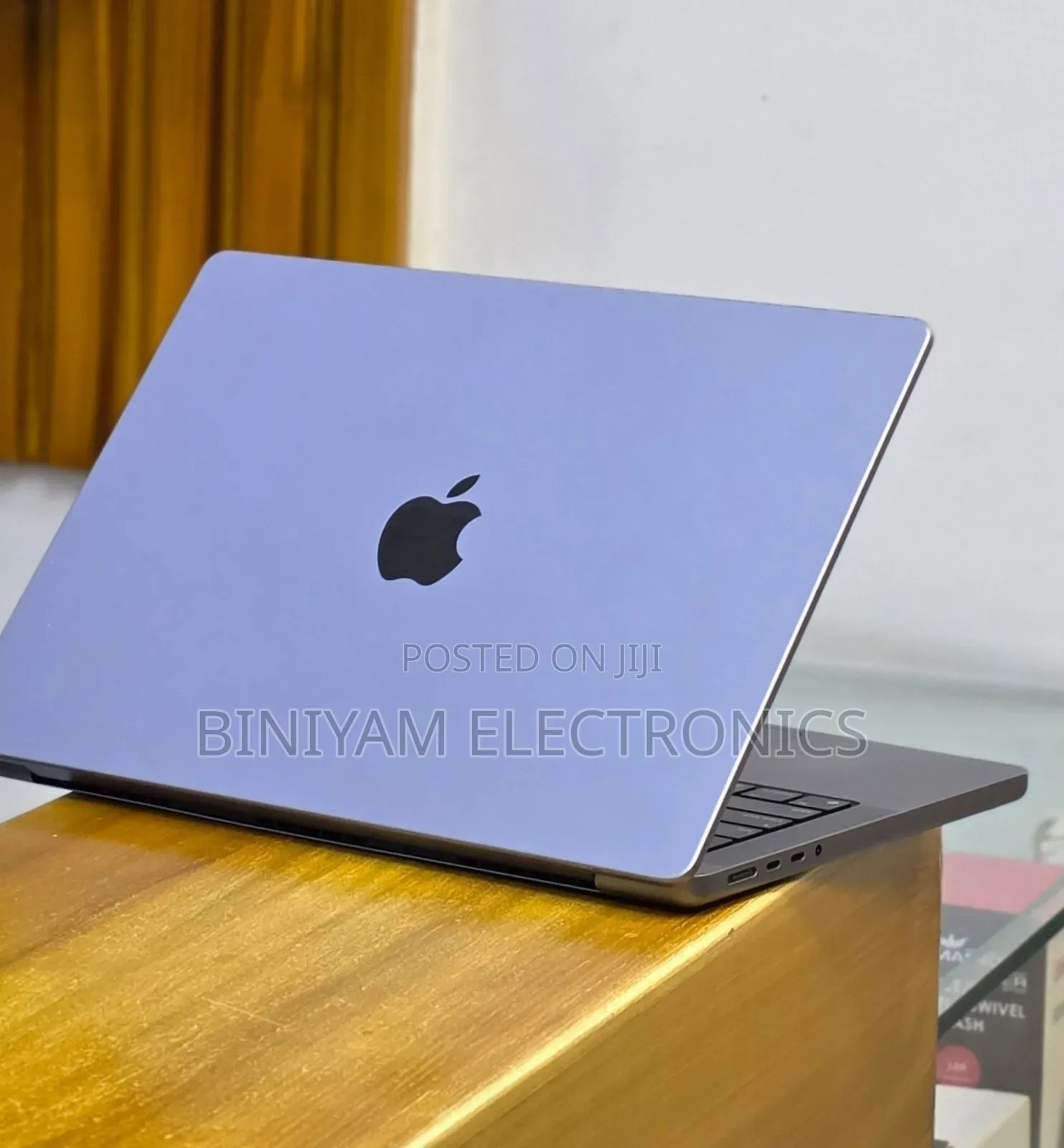 New Laptop Apple MacBook Pro 16GB Apple M1 Pro SSD 512GB