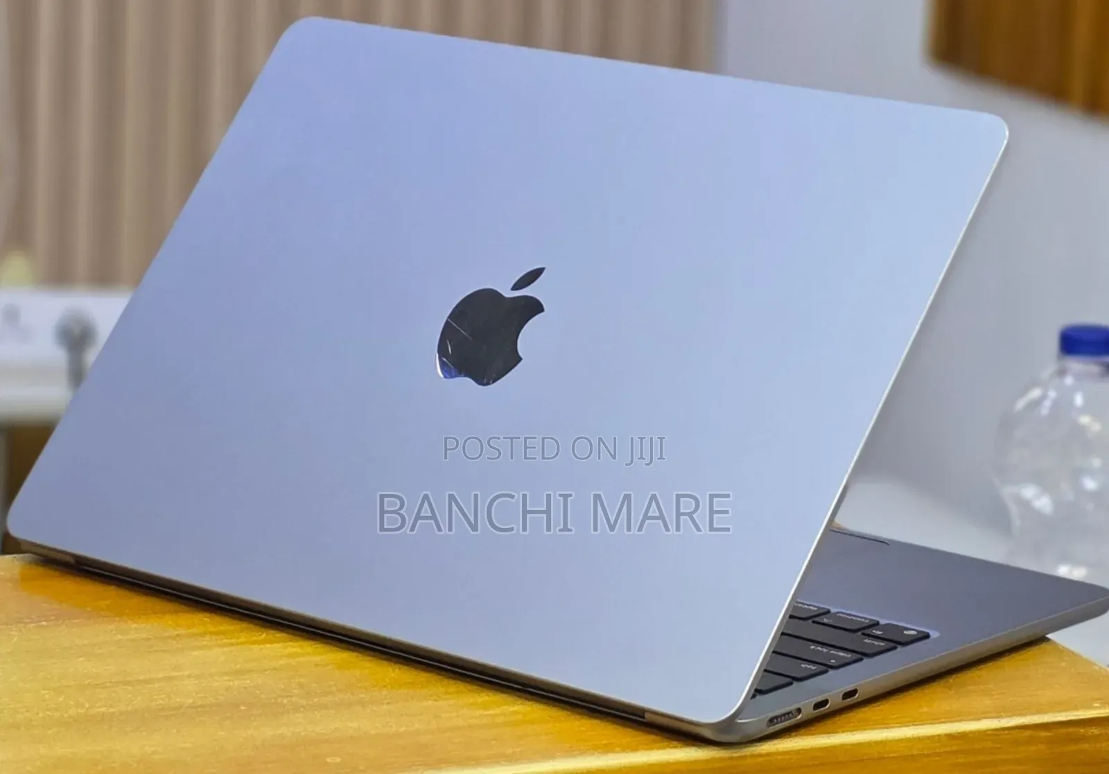 New Laptop Apple MacBook Air 2022 M2 8GB Apple M2 SSD 256GB