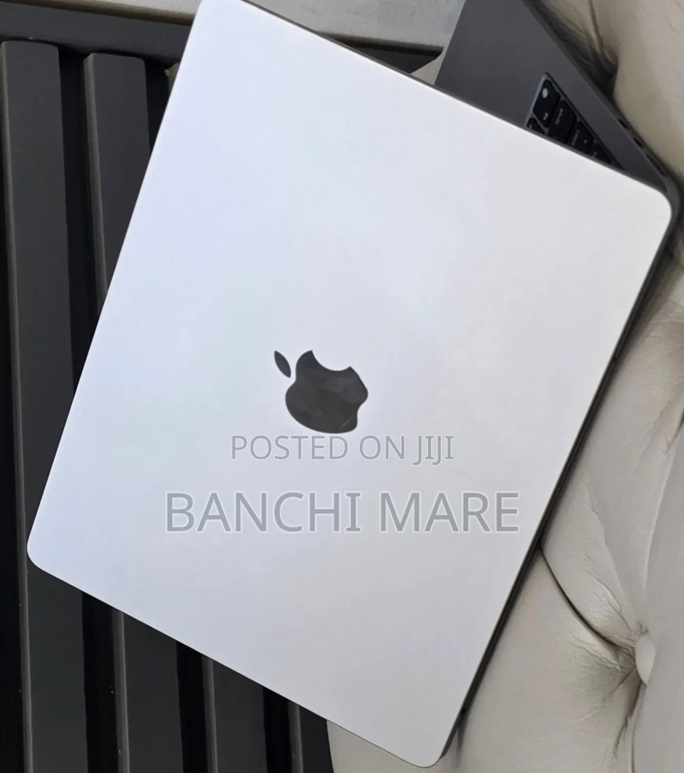 New Laptop Apple MacBook Air 2022 M2 8GB Apple M2 SSD 256GB