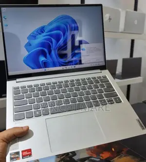 New Laptop Lenovo IdeaPad 720S 16GB AMD Ryzen 7 SSD 512GB