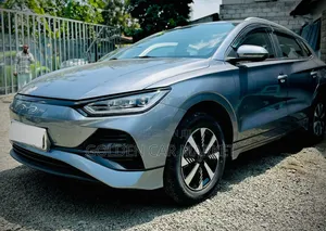 BYD E2 43 kWh 94 hp FWD 2025 Silver