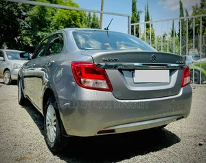 Suzuki Dzire 2022 Silver