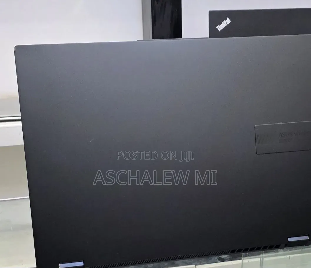 New Laptop Asus VivoBook 15 X505BA 16GB Intel Core i7 SSD 1T