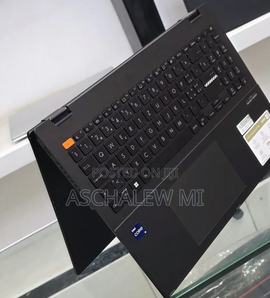 New Laptop Asus VivoBook 15 X505BA 16GB Intel Core i7 SSD 1T
