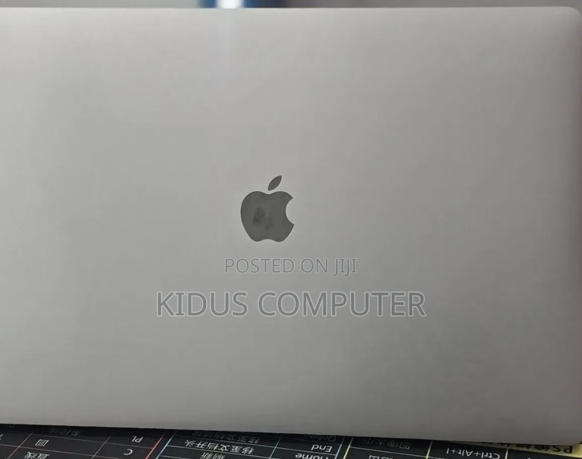 New Laptop Apple MacBook Pro 2019 32GB Intel Core i9 SSD 1T