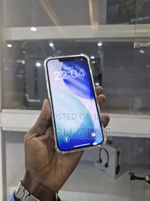 New Apple iPhone 13 128 GB White