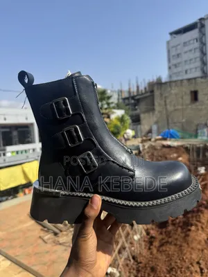 Unisex Chelsea Lug Boots