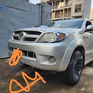 Toyota Hilux 2007 Silver