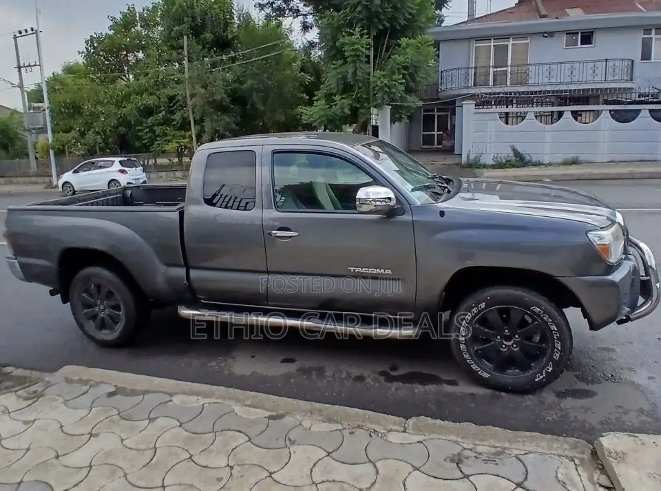 Toyota Tacoma 2012 Black