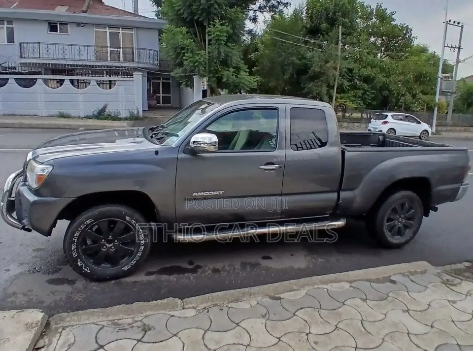 Toyota Tacoma 2012 Black