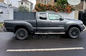 Toyota Tacoma 2012 Black