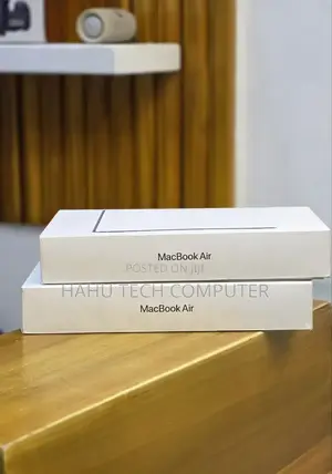 New Laptop Apple MacBook Air 2025 M4 16GB Apple M4 SSD 256GB