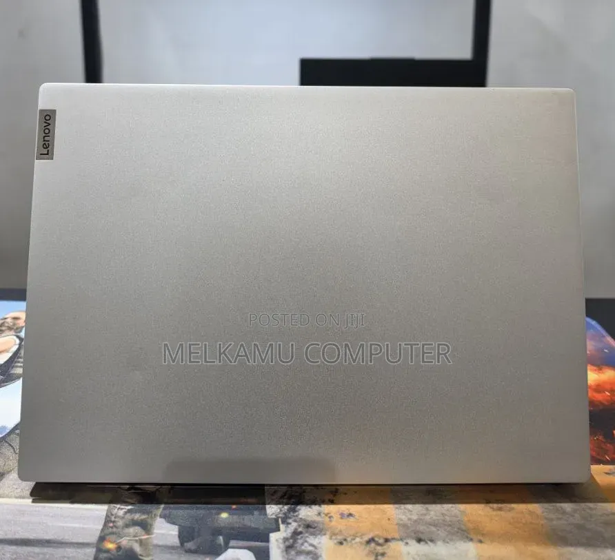 New Laptop Lenovo IdeaPad Flex 14 16GB AMD Ryzen 7 SSD 512GB