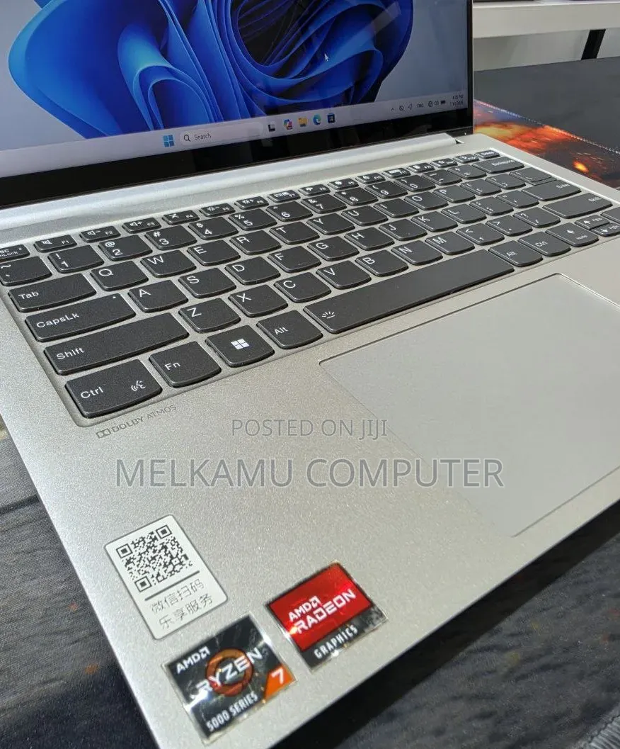 New Laptop Lenovo IdeaPad Flex 14 16GB AMD Ryzen 7 SSD 512GB