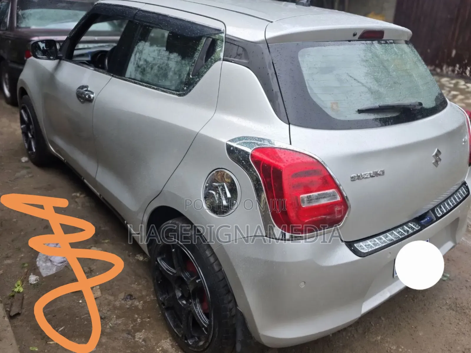 Suzuki Swift 2021 Silver
