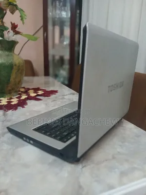 Laptop Toshiba Satellite L300 2GB Intel Celeron HDD 256GB