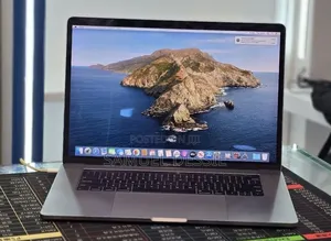 New Laptop Apple MacBook Pro 2018 32GB Intel Core i7 SSD 1T
