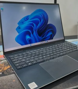 New Laptop Dell Inspiron 15 16GB Intel Core i7 SSD 512GB