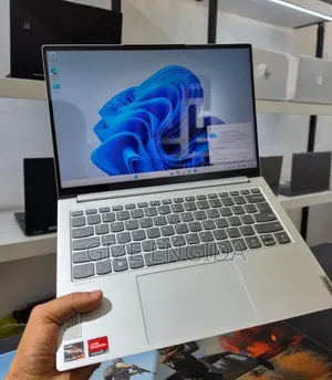 New Laptop Lenovo IdeaPad 720S 16GB AMD Ryzen 7 SSD 512GB