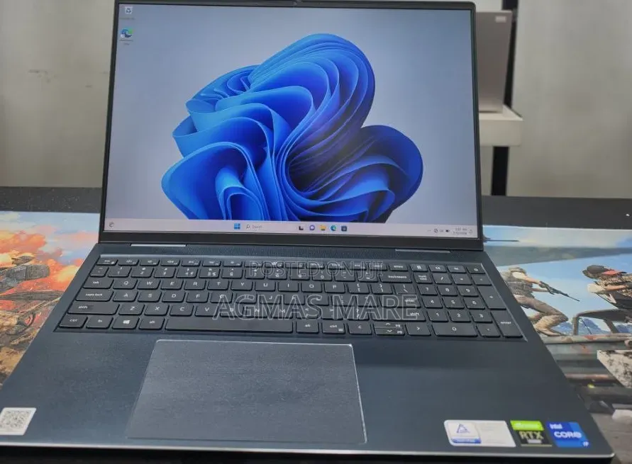 New Laptop Dell Inspiron 15 16GB Intel Core i7 SSD 512GB