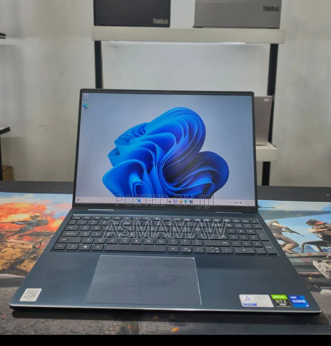 New Laptop Dell Inspiron 15 16GB Intel Core i7 SSD 512GB
