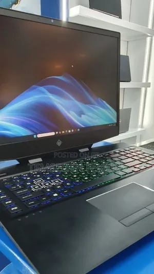 New Laptop HP Omen 17 16GB Intel Core i7 SSD 512GB