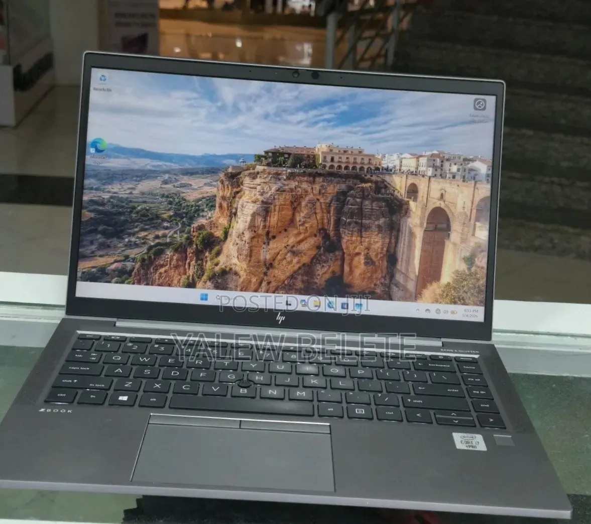 New Laptop HP ZBook Firefly 14 G7 16GB Intel Core i7 SSD 512GB