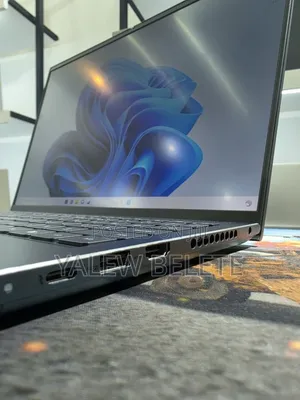 New Laptop Dell Inspiron 15 16GB Intel Core i7 SSD 512GB