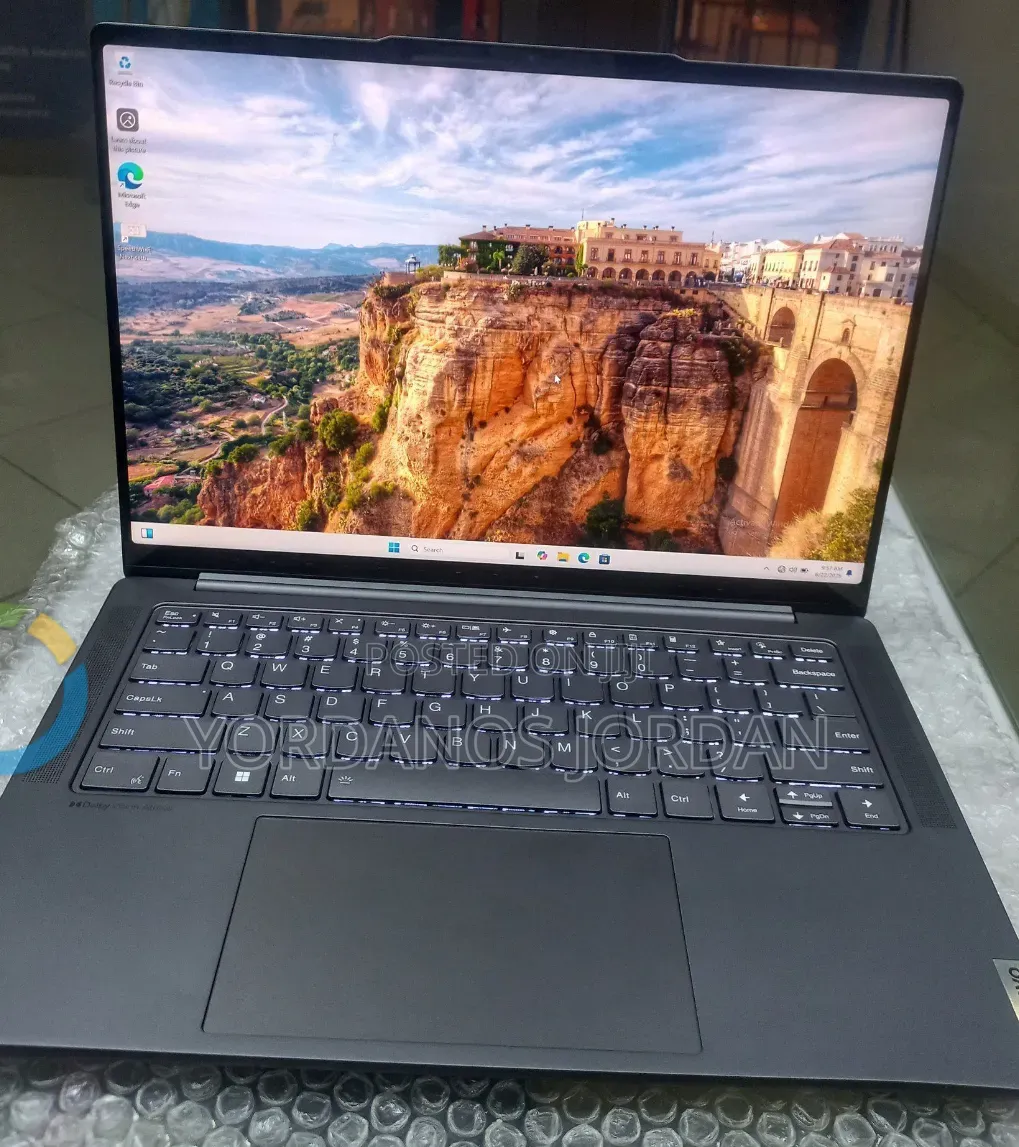 New Laptop Lenovo Yoga 7i 32GB AMD Ryzen 7 SSD 1T