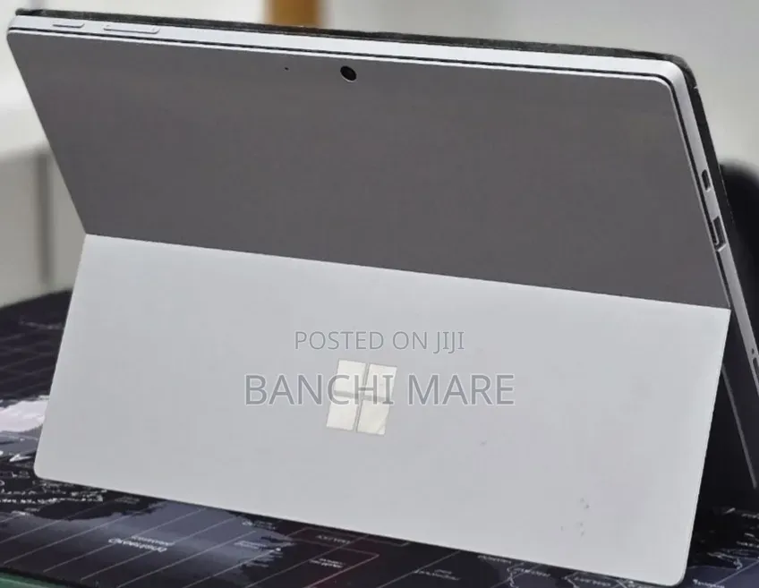 New Laptop Microsoft Surface Pro 7 16GB Intel Core i5 SSD 256GB