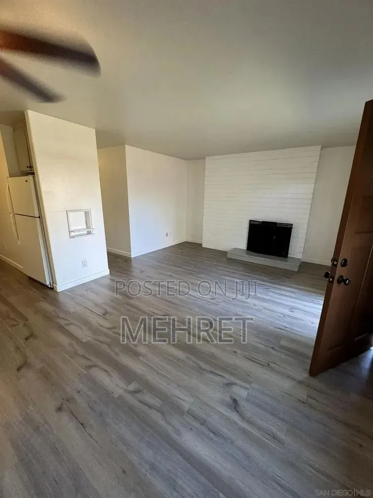 2bdrm Apartment in ቴምር, Yeka for sale