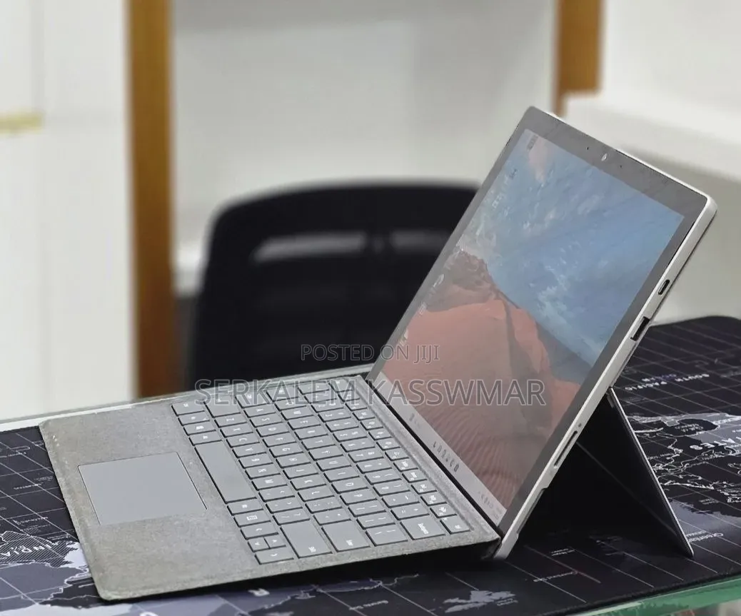 New Laptop Microsoft Surface Pro 7 16GB Intel Core i5 SSD 256GB