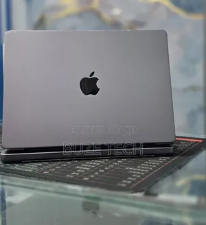 New Laptop Apple MacBook Pro 2021 M1 32GB Apple M1 Pro SSD 512GB