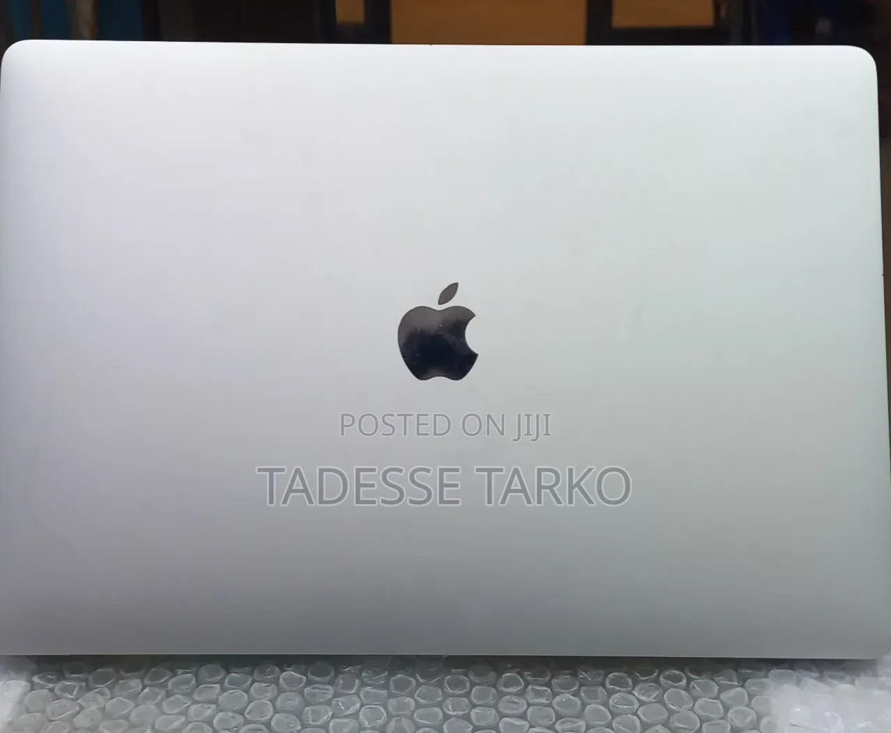 New Laptop Apple MacBook Pro 2018 16GB Intel Core i7 SSD 256GB